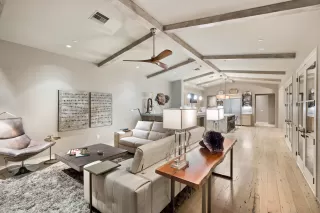 Photo #3: 6006740 Listing