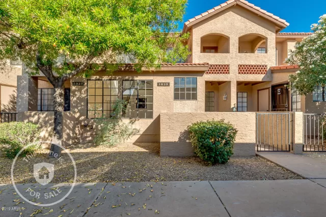 MLS: 6006851 Condo For Sale