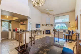 Photo #5: 6006908 Listing