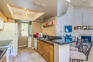 Photo #6: 6006908 Listing