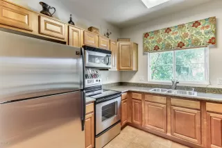 Photo #6: 6007472 Listing