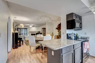 Photo #3: 6007578 Listing
