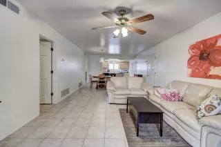 Photo #3: 6007580 Listing