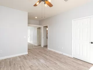 Photo #5: 6007660 Listing