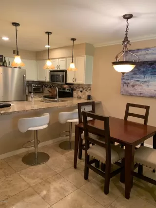 Photo #2: 6007950 Listing