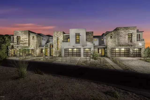MLS: 6008052 Condo For Sale
