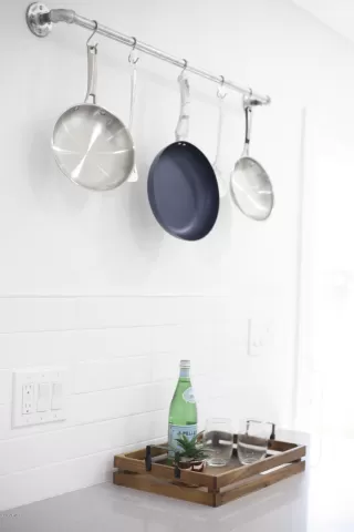 Photo #2: 6008133 Listing