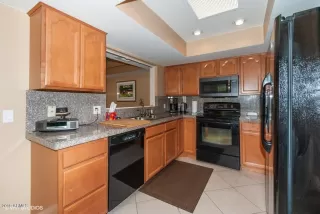 Photo #6: 6008162 Listing
