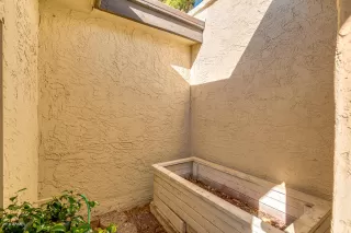 Photo #5: 6008537 Listing 
