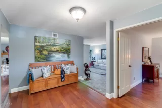 Photo #6: 6008537 Listing 