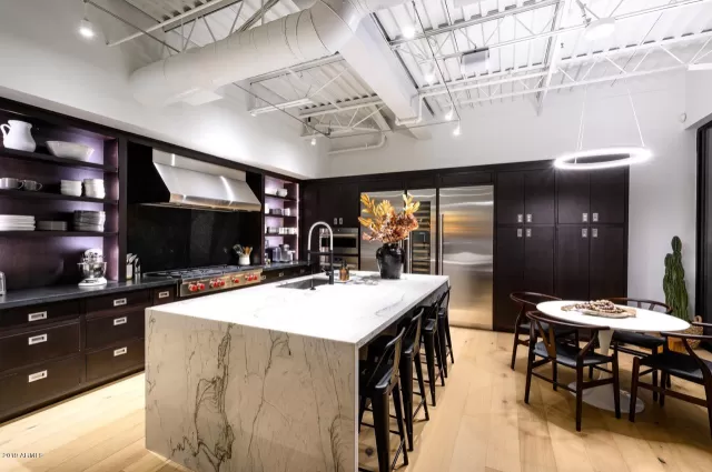 MLS: 6008812 Condo For Sale