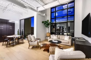 Photo #2: 6008812 Listing