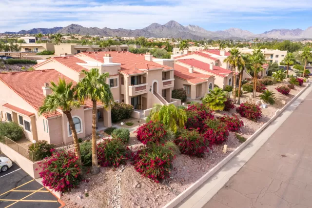 MLS: 6008887 Condo For Sale