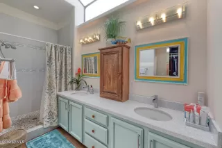 Photo #6: 6009263 Listing