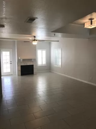 Photo #4: 6009360 Listing