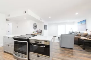 Photo #5: 6009370 Listing