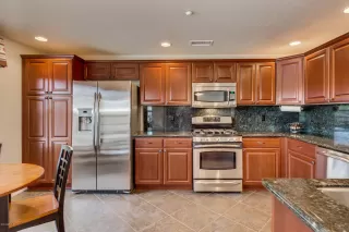 Photo #1: 6009670 Listing