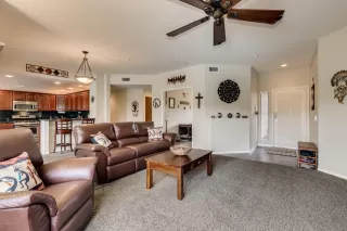 Photo #6: 6009670 Listing