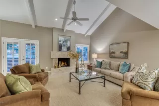 Photo #2: 6010303 Listing 