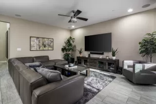 Photo #4: 6010737 Listing