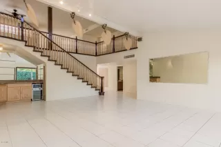 Photo #2: 6011414 Listing