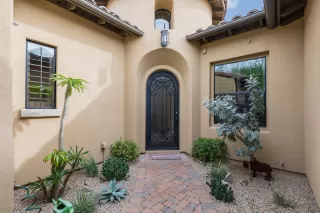 Photo #6: 6011448 Listing