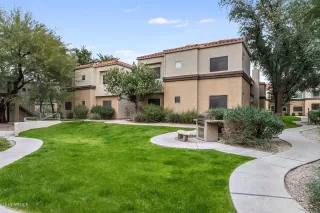 Photo #5: 6011487 Listing