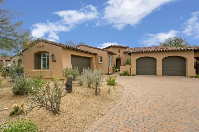MLS: 6011495 Condo For Sale