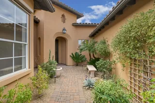 Photo #1: 6011495 Listing
