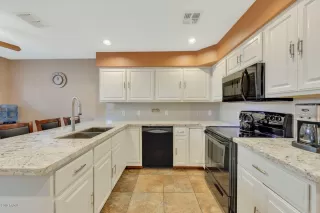 Photo #1: 6012029 Listing