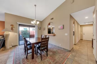 Photo #5: 6012029 Listing