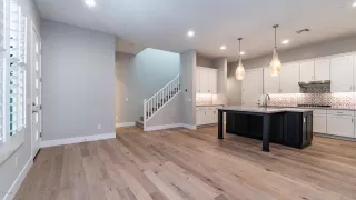 Photo #6: 6012129 Listing