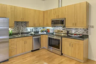Photo #5: 6012297 Listing