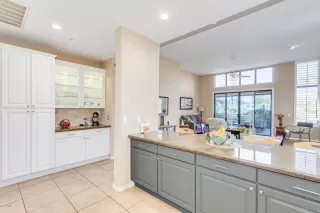 Photo #2: 6012331 Listing