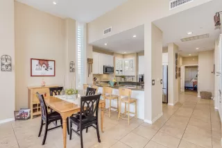 Photo #5: 6012331 Listing