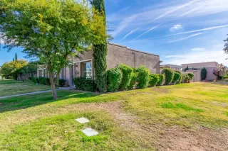 Photo #2: 6012353 Listing