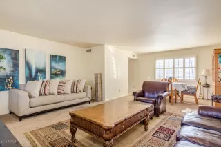 Photo #5: 6012353 Listing