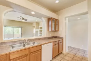 Photo #2: 6012497 Listing