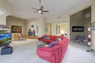 Photo #5: 6012587 Listing