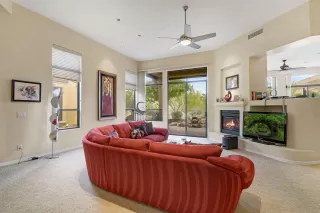 Photo #6: 6012587 Listing