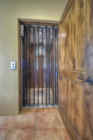 Photo #2: 6012655 Listing 