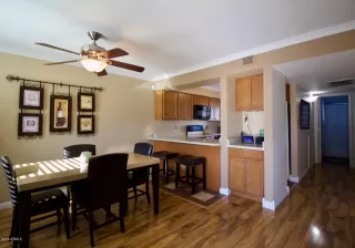 Photo #5: 6012825 Listing
