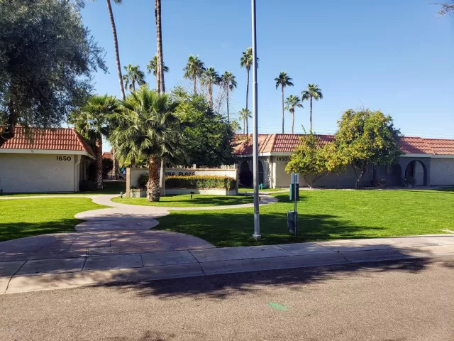 MLS: 6012877 Condo For Sale