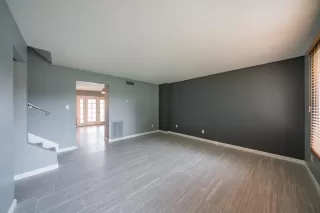 Photo #5: 6013210 Listing