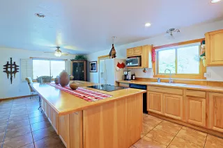 Photo #2: 6013299 Listing