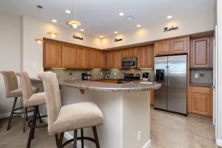 Photo #6: 6013408 Listing 