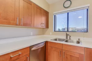 Photo #2: 6013487 Listing