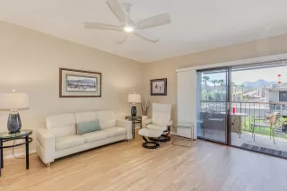 Photo #5: 6013487 Listing