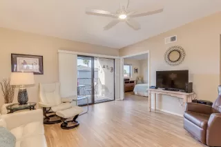 Photo #6: 6013487 Listing