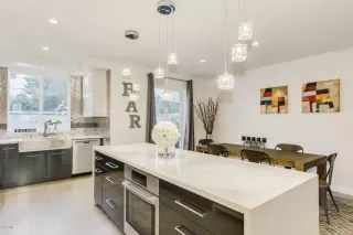 Photo #3: 6013709 Listing